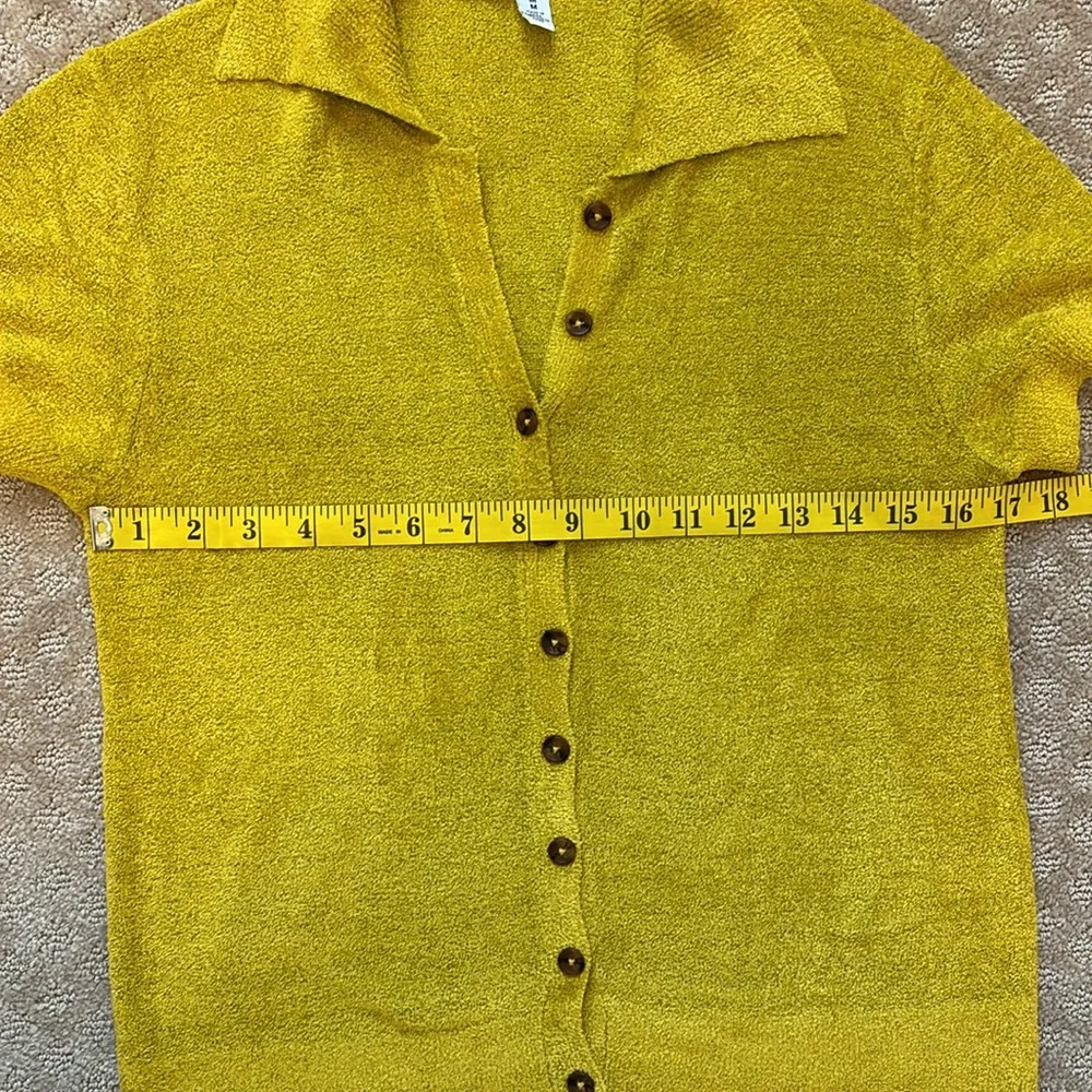 Urban Outfitters Chartreuse Terry Cloth Shortsleeve Button Up Top Medium - Picture 4 of 8